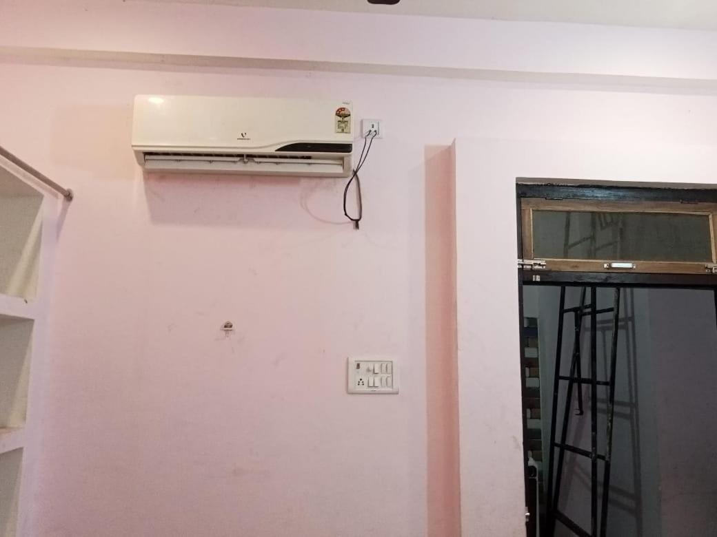 Hotel Vaibhav Sadan Dharmsala Ayodhya Exterior foto